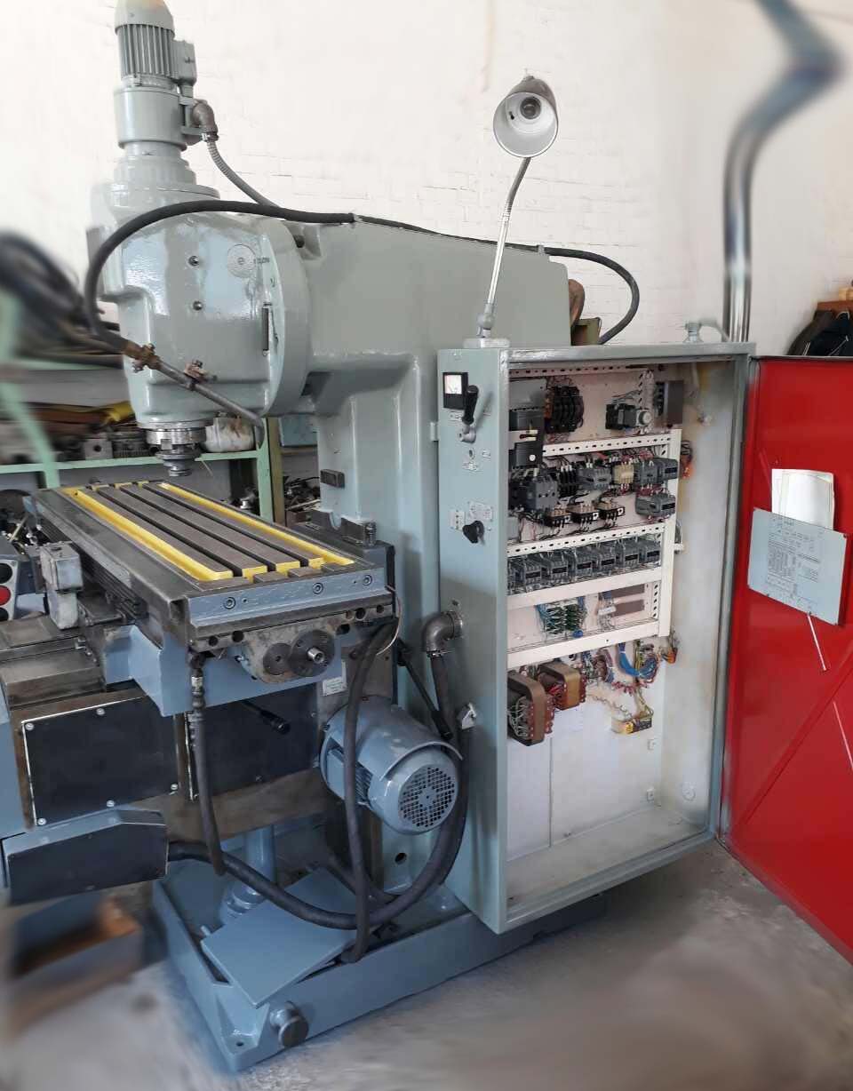 Фото фрезерного верстата 6Д12